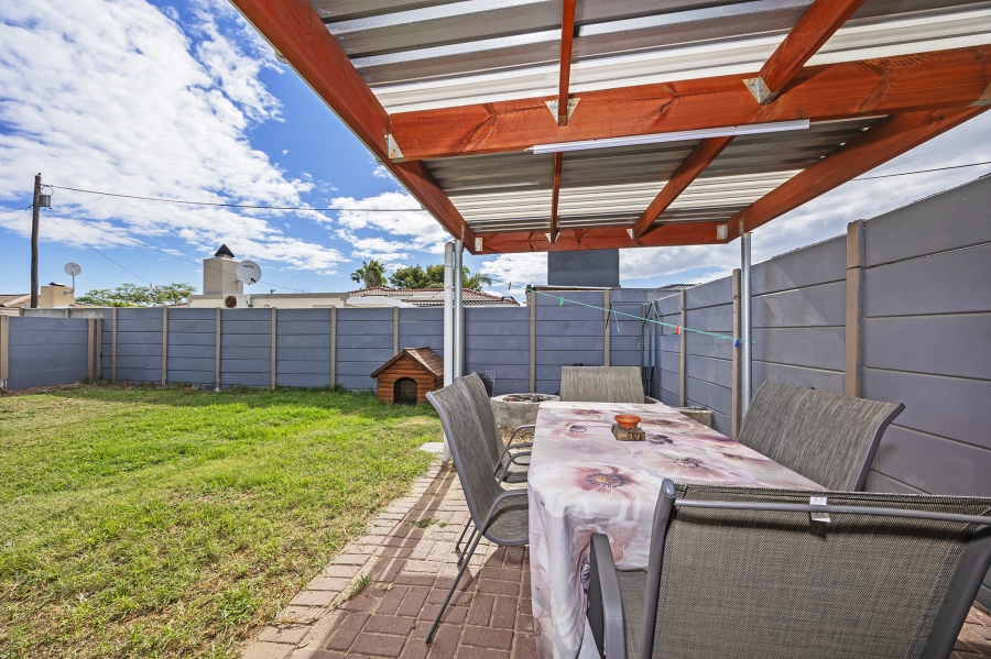 2 Bedroom Property for Sale in Windsor Park Estate Western Cape